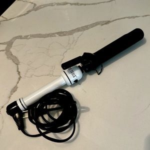 GUC Hot Tools 1.25” Ceramic Curling Iron
